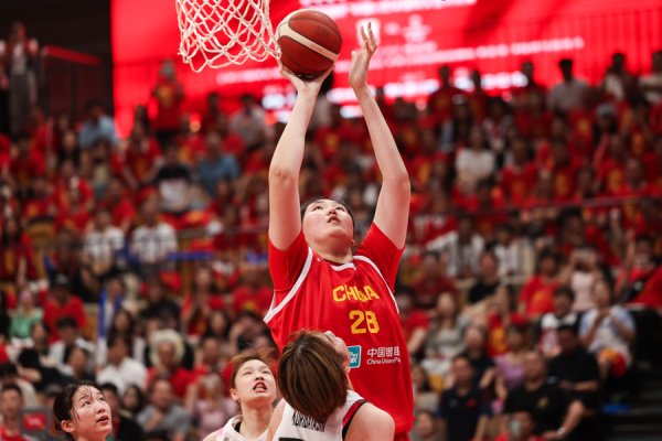 网上股票开户 发布会上隔空交锋，宫鲁鸣为何硬刚日本队主教练？